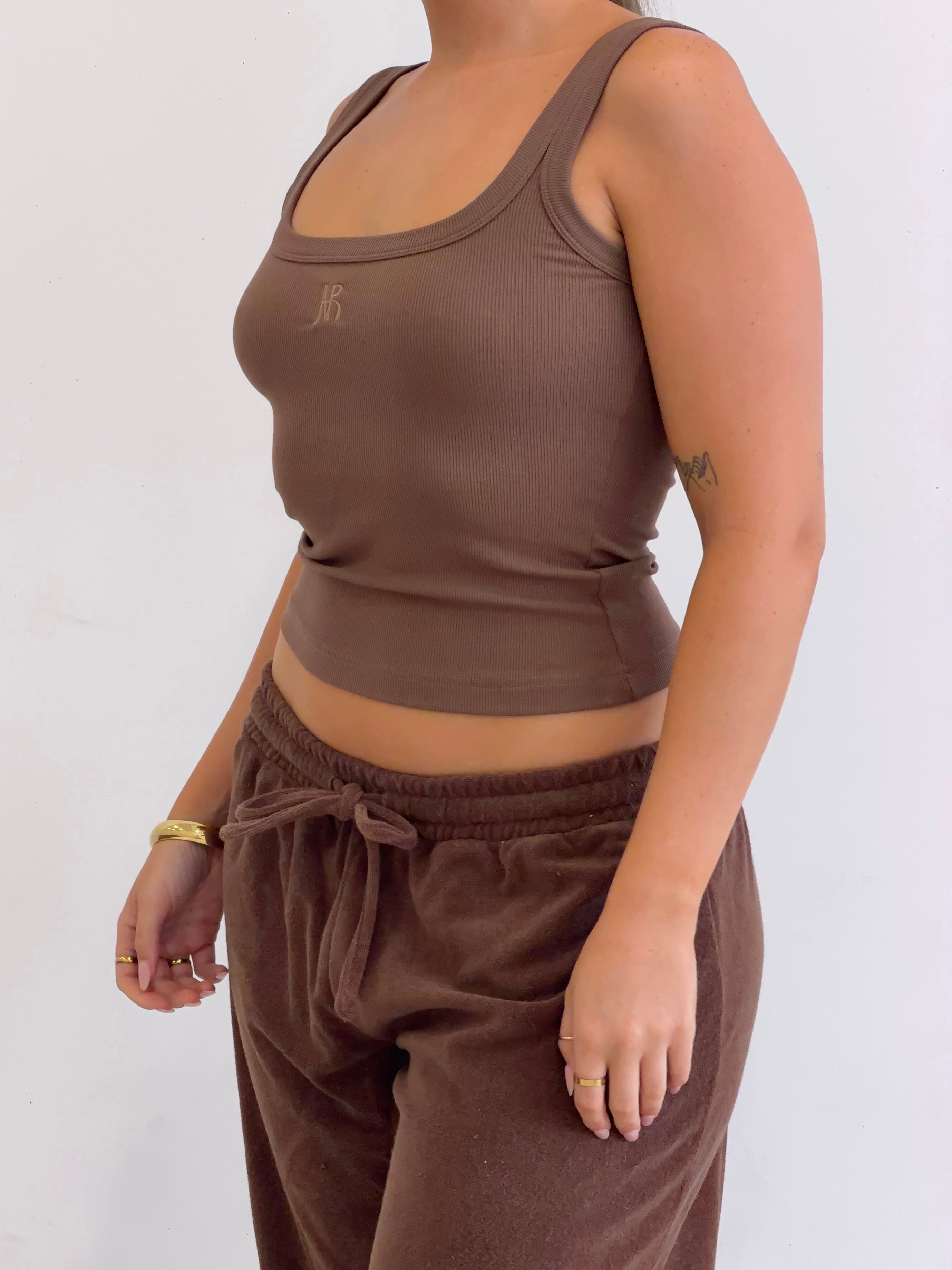JHM x Remmie Ribbed Tank - Chocolate – High Tide